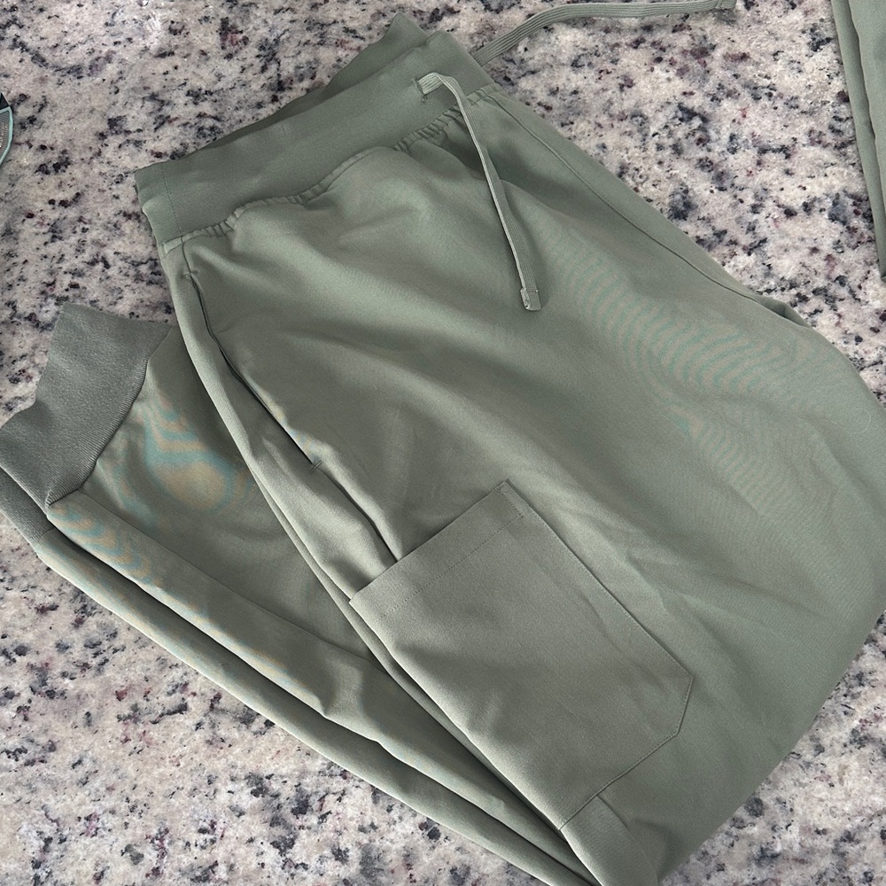 Women’s Olive Green Scrub set